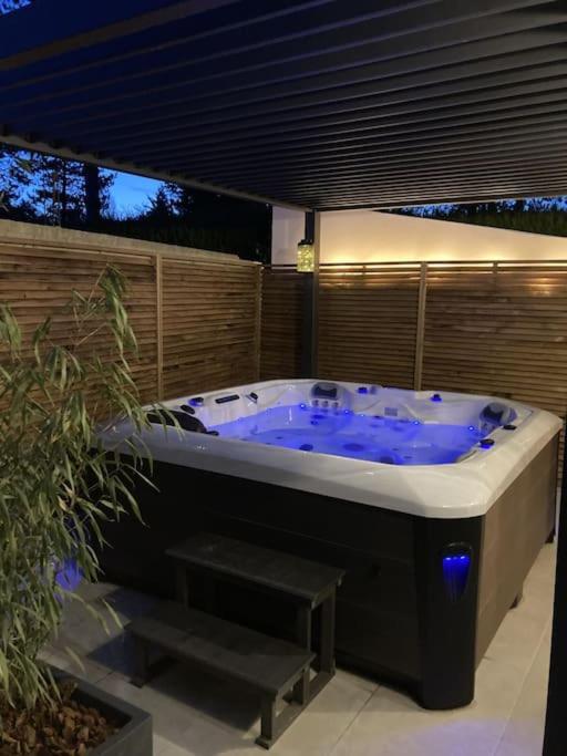 Spa & Serenite, Aux Portes De Disney Et De Paris Villiers-sur-Morin Eksteriør billede